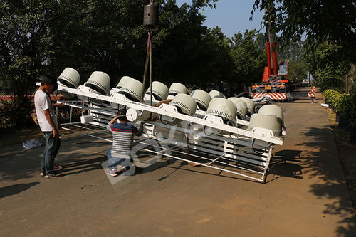 柏克案例巡展 順德職業(yè)技術(shù)學(xué)院攀爬式高桿燈